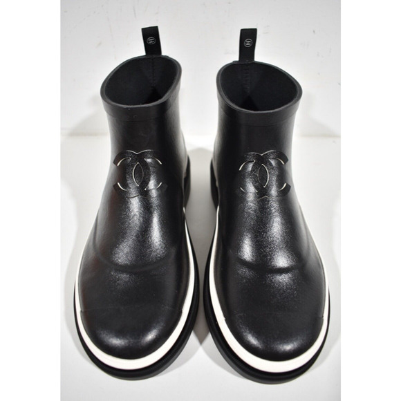Chanel 23A Black White Caoutchouc Rubber CC Logo Low Top Short Rain Boots 35 - Picture 7 of 12